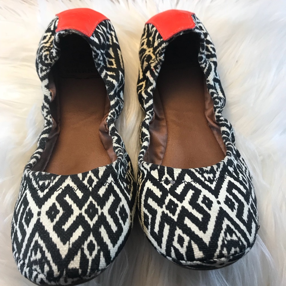 Lucky brand flats
